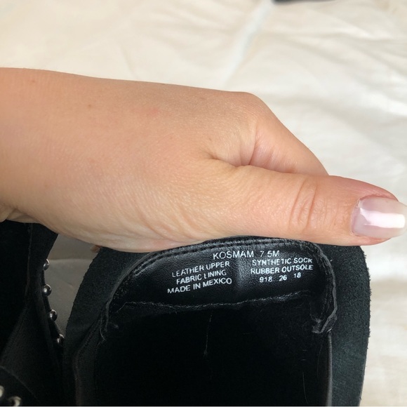 STEVE MADDEN Kosmam black leather ankle boots. Size 7.5. - Picture 4 of 9